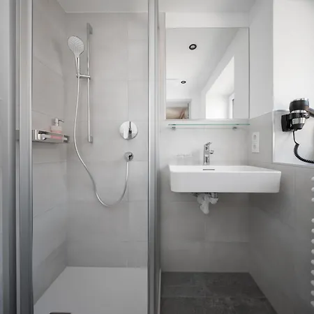 Pitze بيت ضيافة سولدن